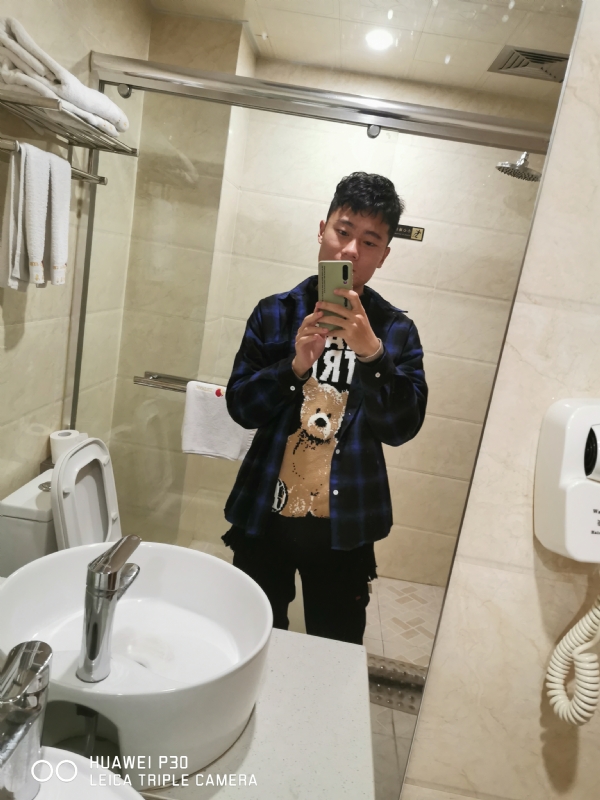 佛系人生的第四张照片--全国闪婚服务中心