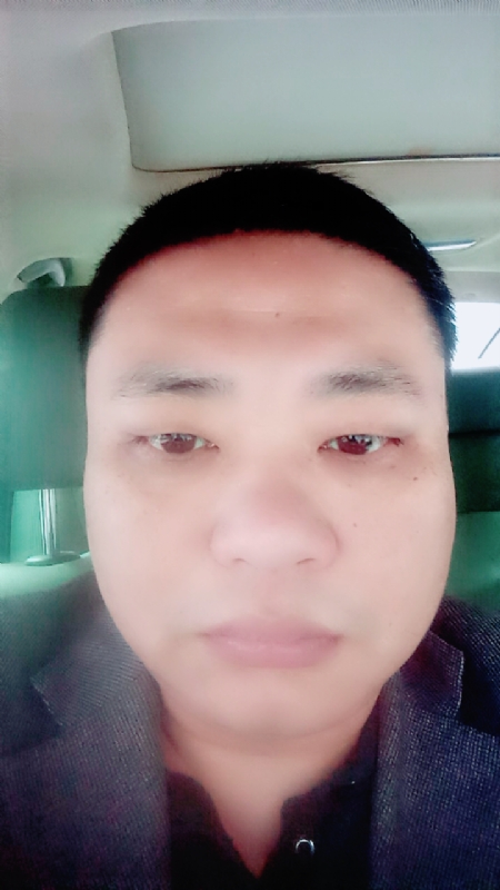 向日葵的第一张照片--全国闪婚服务中心