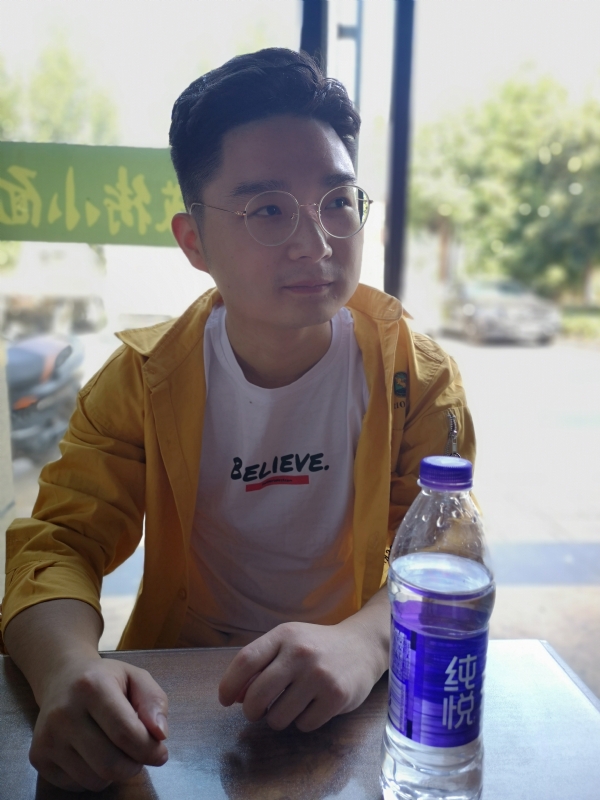 听风等雨的第一张照片--全国闪婚服务中心