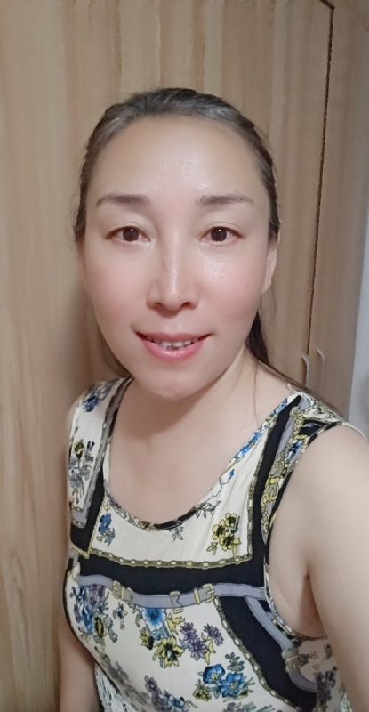 晓琴的第二张照片--全国闪婚服务中心