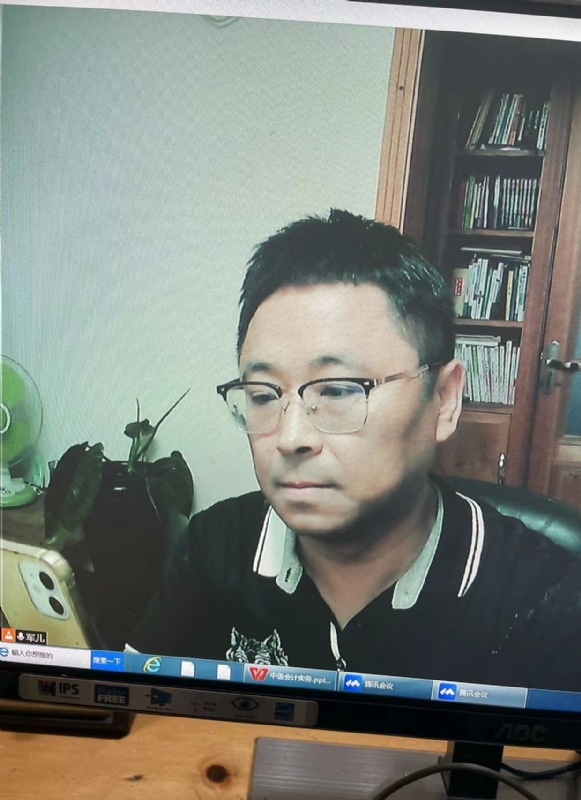 军儿的第二张照片--全国闪婚服务中心