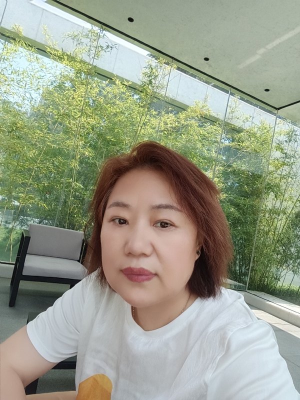 心扉的第二张照片--全国闪婚服务中心