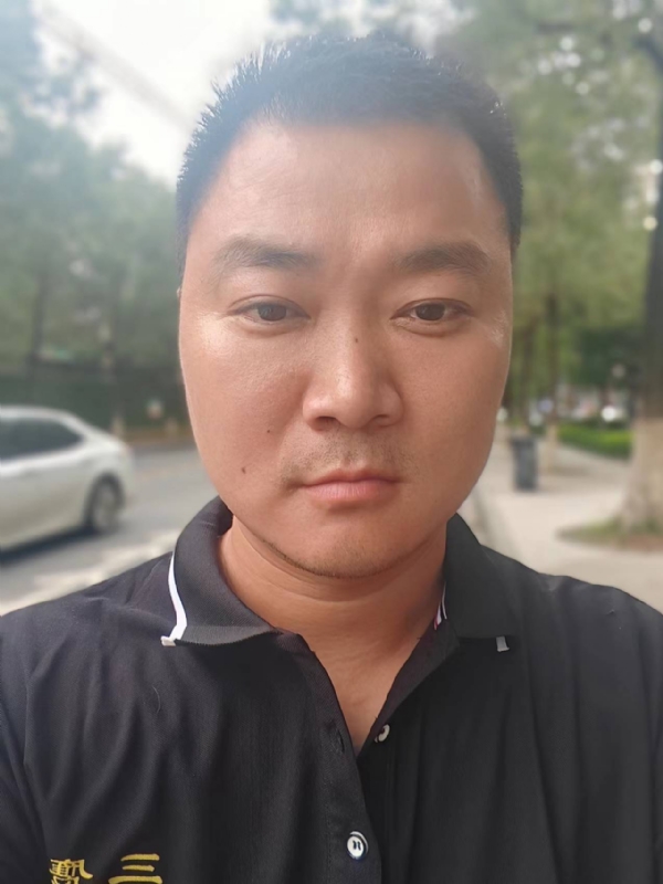 独寂的第一张照片--全国闪婚服务中心