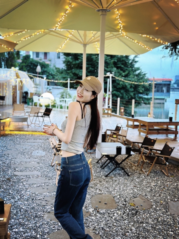 vicky0423的第一张照片--全国闪婚服务中心