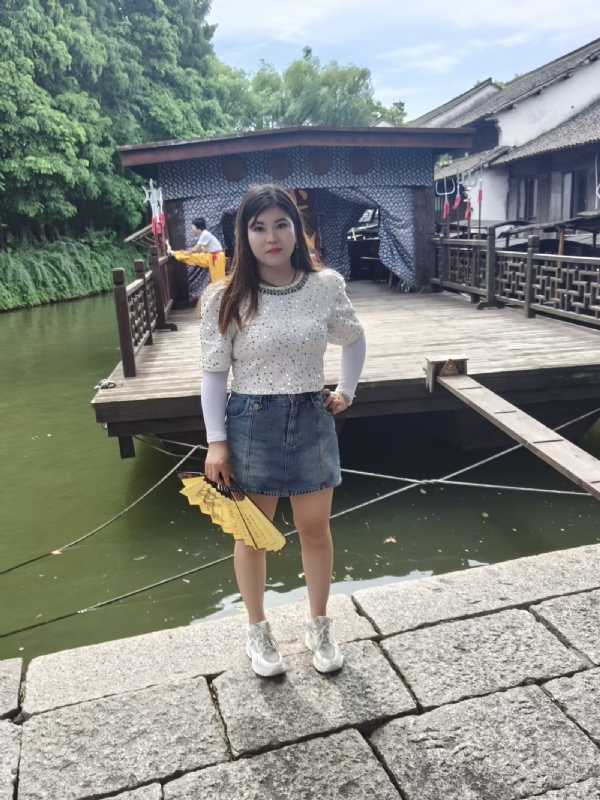 戒爱的第一张照片--全国闪婚服务中心