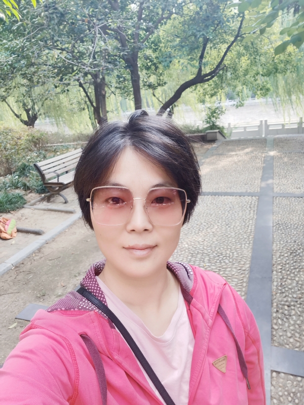 xuanwei的第一张照片--全国闪婚服务中心