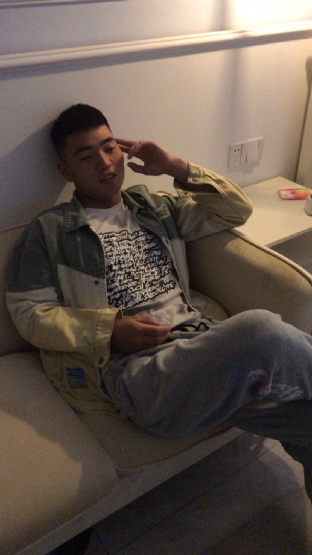 大太子的第二张照片--全国闪婚服务中心