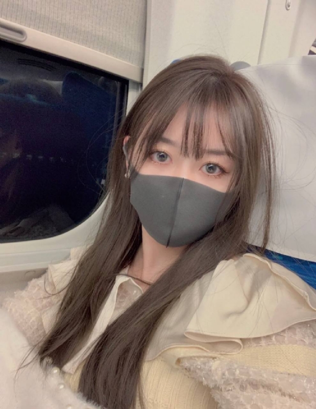 妮子的妮的第一张照片--全国闪婚服务中心