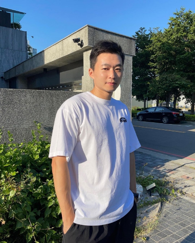 Eric的第二张照片--全国闪婚服务中心