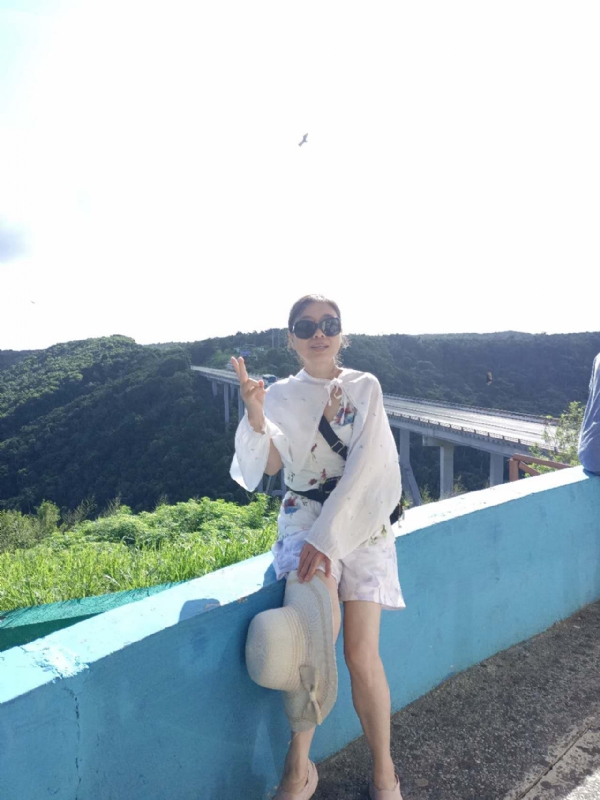 Jolan的第二张照片--全国闪婚服务中心
