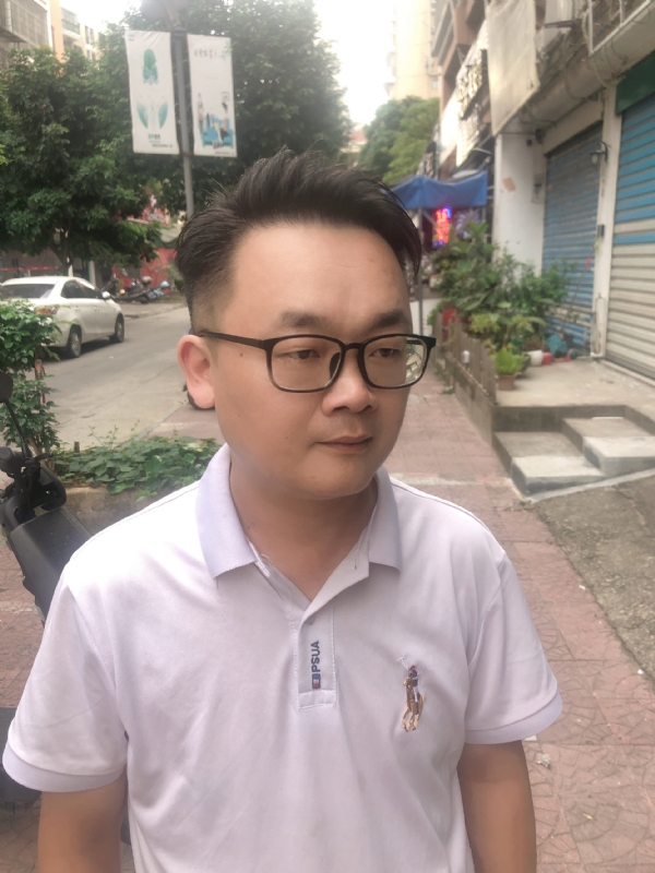朱昱丞的第一张照片--全国闪婚服务中心