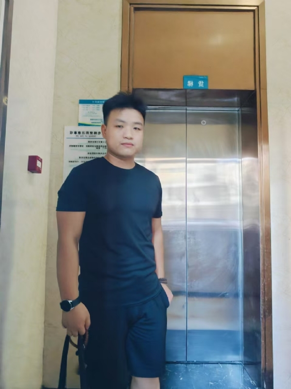 JCY的第一张照片--全国闪婚服务中心