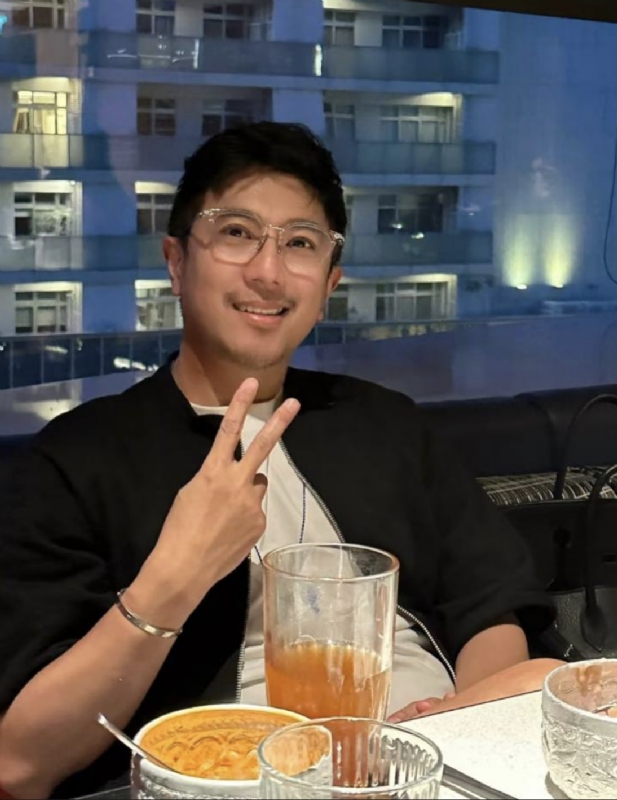 Kelvin的第一张照片--全国闪婚服务中心