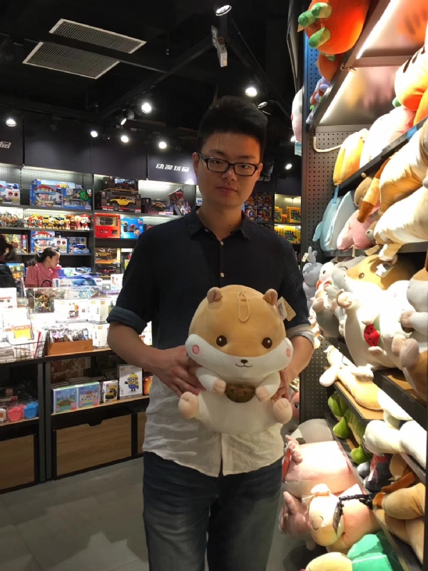 大熊一只的第一张照片--全国闪婚服务中心