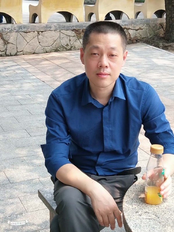 stanley的第一张照片--全国闪婚服务中心