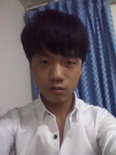 凌轩的第一张照片--全国闪婚服务中心