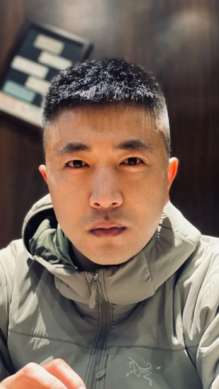 山中何缘的第一张照片--全国闪婚服务中心