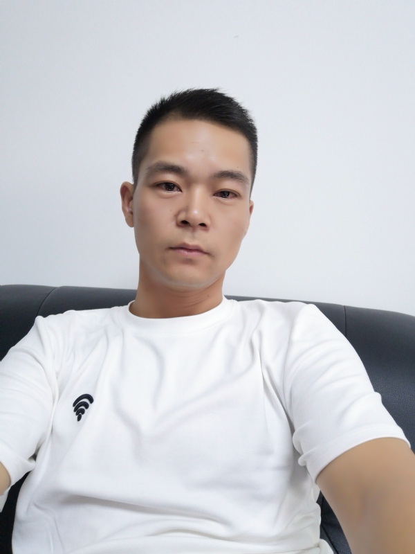东东的第一张照片--全国闪婚服务中心
