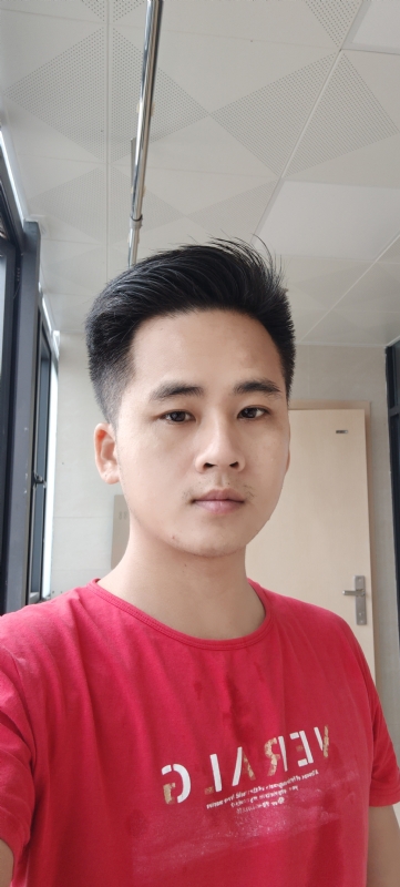 荒木尘的第一张照片--全国闪婚服务中心