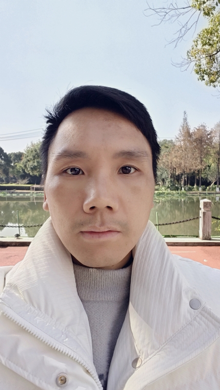 郑启新程的第一张照片--全国闪婚服务中心
