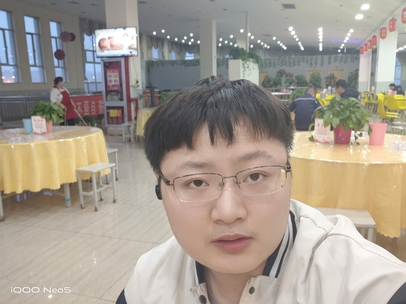 跳楼机的第一张照片--全国闪婚服务中心