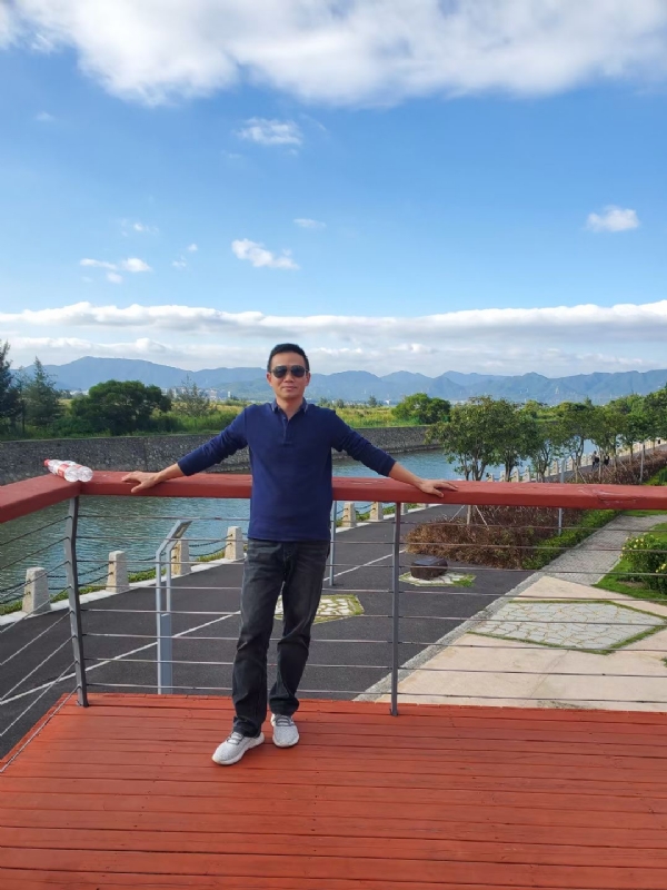 栖凤之木的第三张照片--全国闪婚服务中心