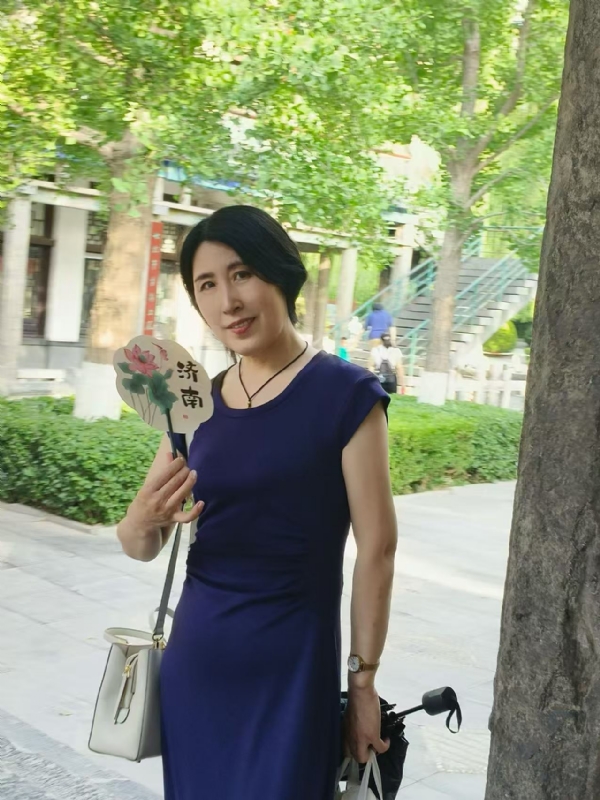 幸运满格的第一张照片--全国闪婚服务中心