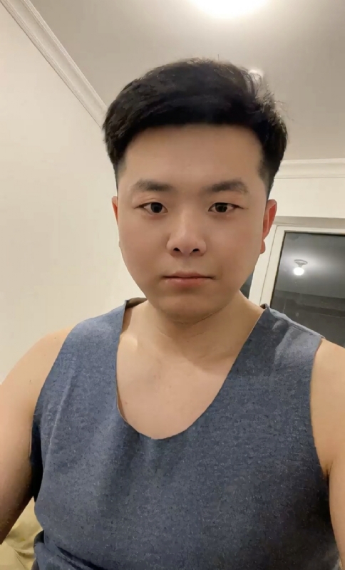 小爷们的第一张照片--全国闪婚服务中心