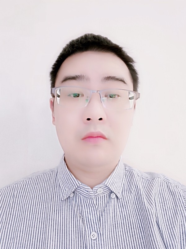 Simon的第一张照片--全国闪婚服务中心