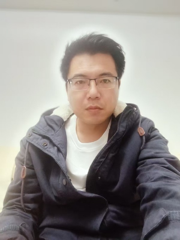 大哥哥的第一张照片--全国闪婚服务中心