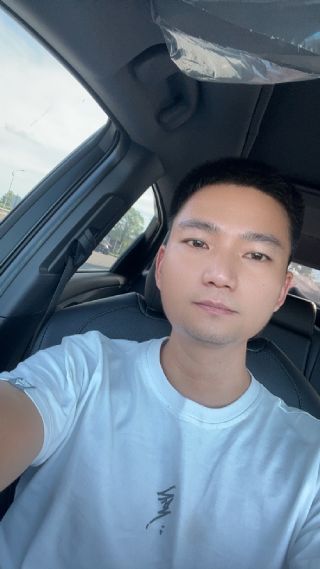 小江的第五张照片--全国闪婚服务中心