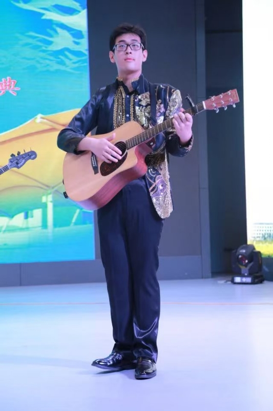 一叶知秋ZG的第一张照片--全国闪婚服务中心