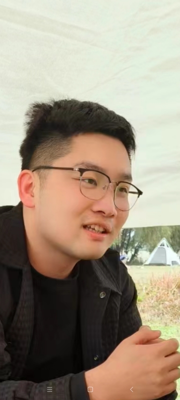 浩浩的第一张照片--全国闪婚服务中心