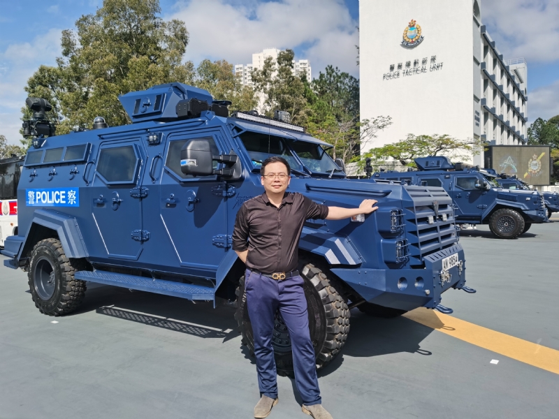 司馬老毅的第二张照片--全国闪婚服务中心