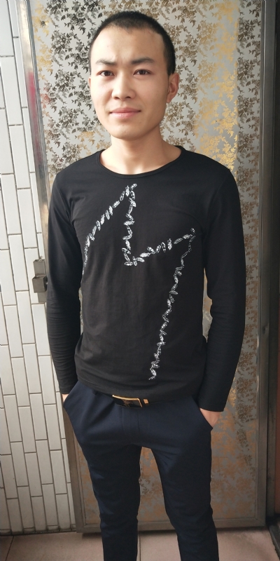 明哥的第一张照片--全国闪婚服务中心