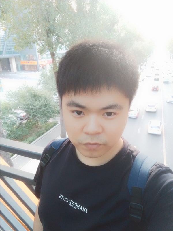 自出心裁的第一张照片--全国闪婚服务中心