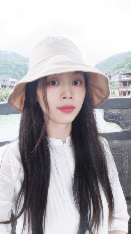 盛夏的第一张照片--全国闪婚服务中心