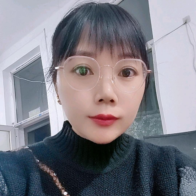 贺茂芳的第二张照片--全国闪婚服务中心