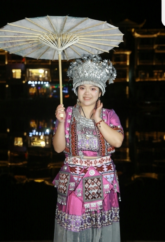 敏兮小沫的第一张照片--全国闪婚服务中心