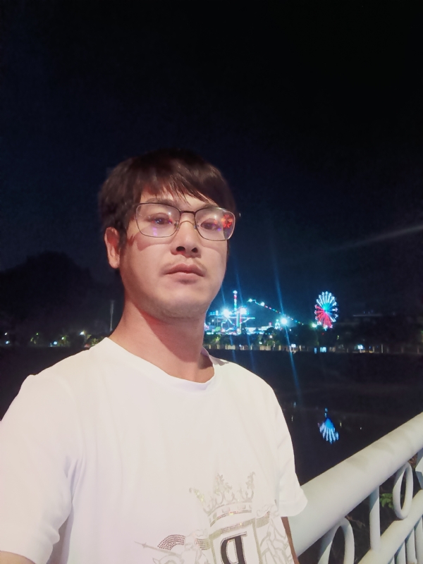 任豐的第一张照片--全国闪婚服务中心