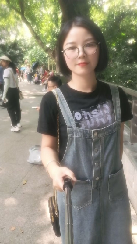 如燕的第二张照片--全国闪婚服务中心