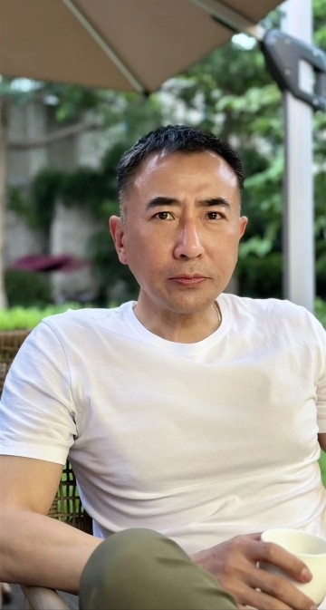 厚德载福的第一张照片--全国闪婚服务中心