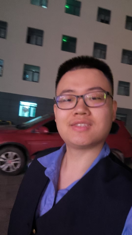 潇楚南的第一张照片--全国闪婚服务中心