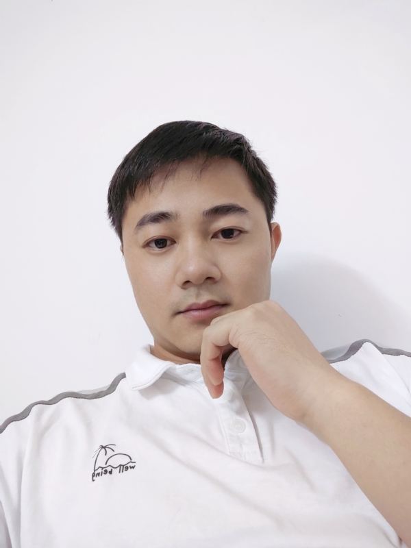 啊良的第二张照片--全国闪婚服务中心
