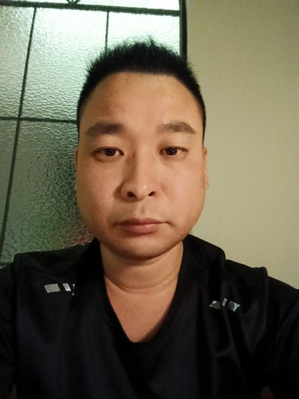 信念的第一张照片--全国闪婚服务中心