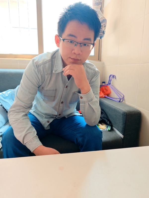 红尘一粟的第一张照片--全国闪婚服务中心