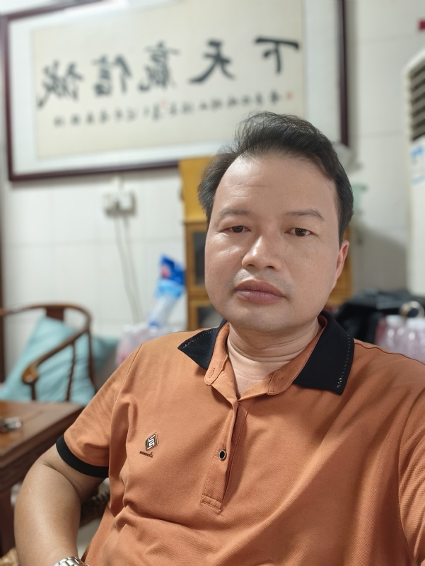 自强不息的第一张照片--全国闪婚服务中心
