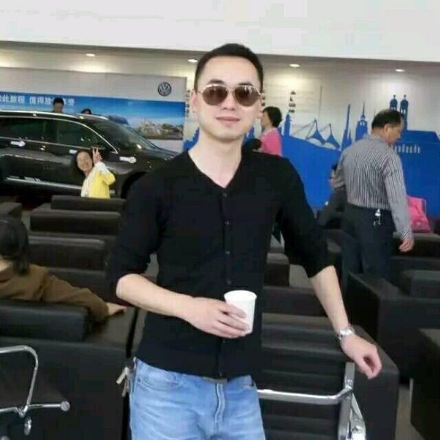 小汤米的第一张照片--全国闪婚服务中心