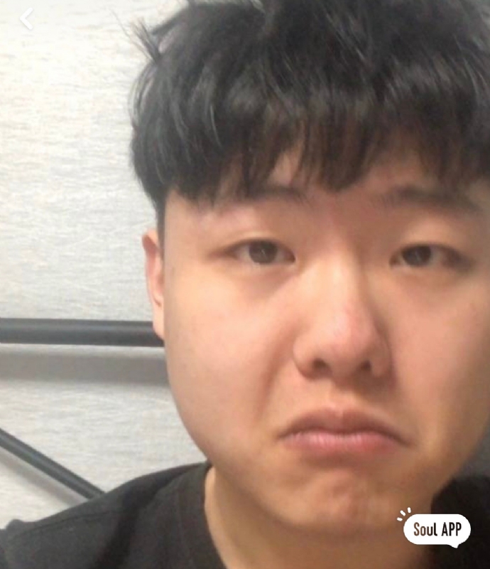 方方正正的第一张照片--全国闪婚服务中心