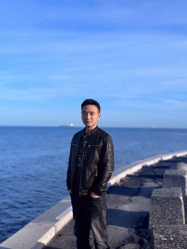 TAO的第一张照片--全国闪婚服务中心